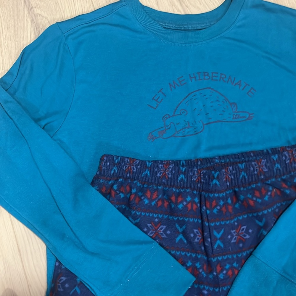 Kids teens L.L. Bean 2-pc PJ, Graphic top and fleece pants size XL 18